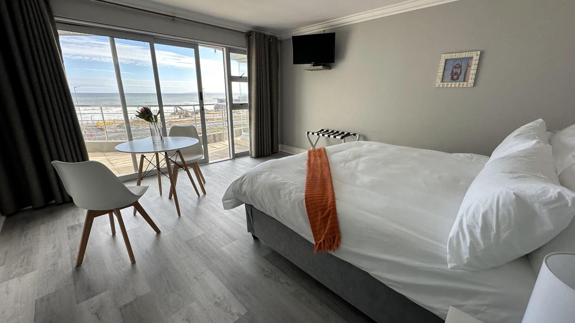 Oceansnest Guest House Bloubergstrand Exterior foto