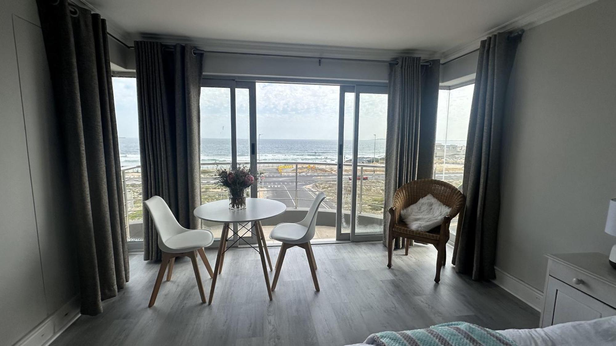 Oceansnest Guest House Bloubergstrand Exterior foto
