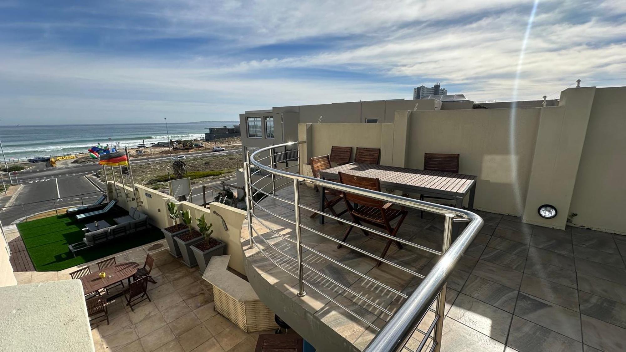 Oceansnest Guest House Bloubergstrand Exterior foto